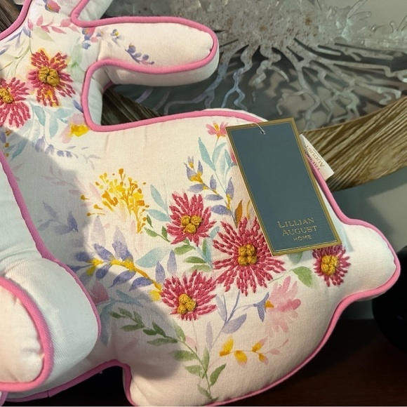 Lillian August bunny decorative Pillow set - Picture 5 of 7